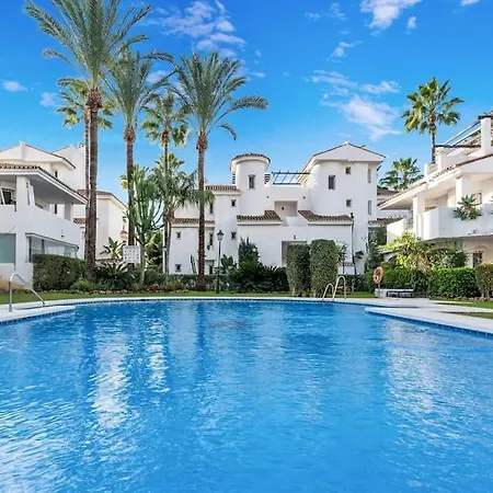 Magnifico Apto En Puerto Banus * Piscina * Parking